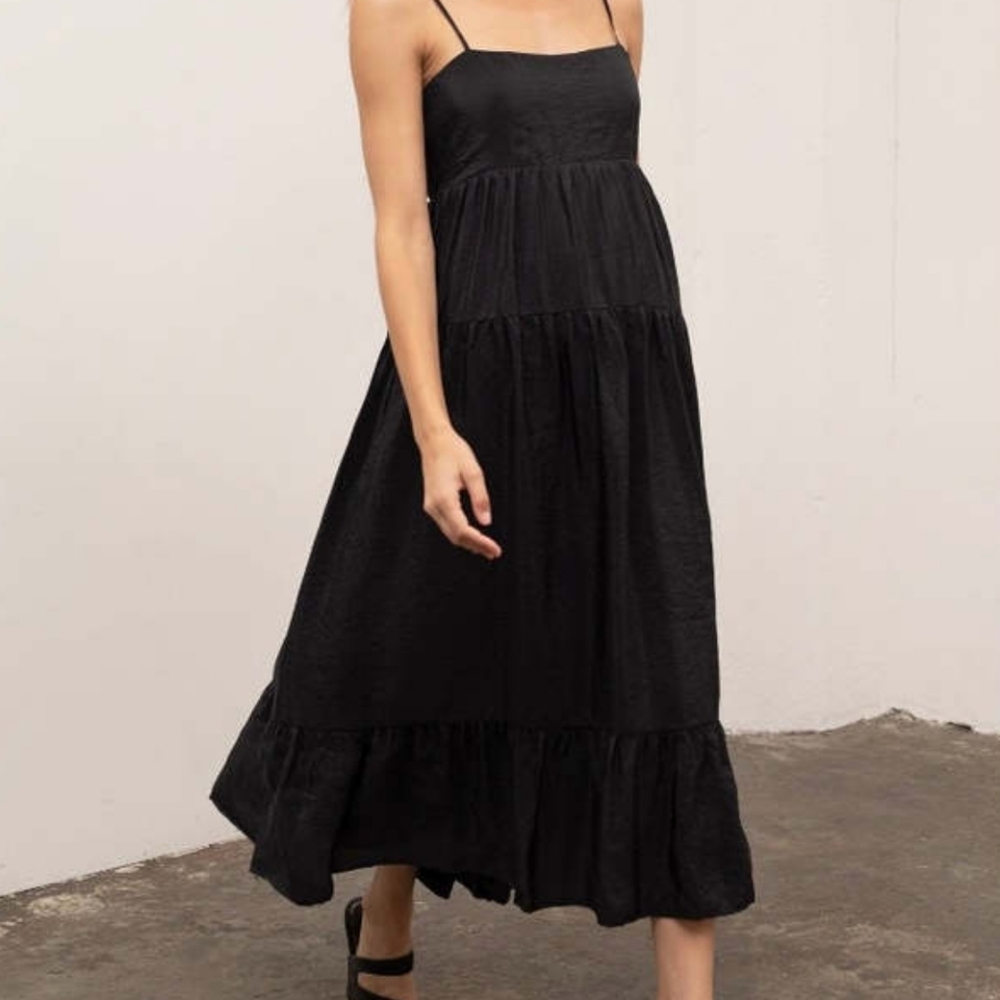 Elegant Black Spaghetti Strap Moon River Dress
